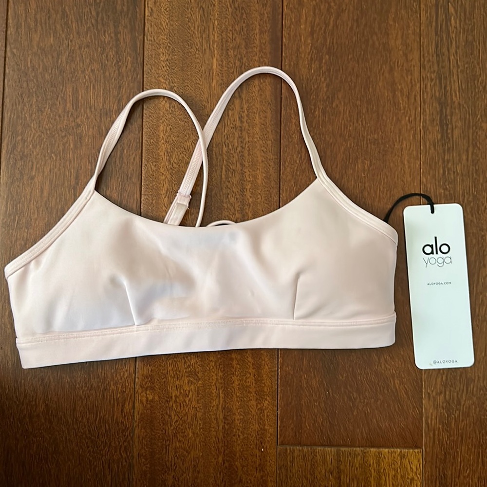 Alo Yoga Airlift intrigue bra pink new with tags
